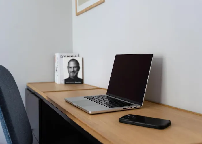 Apartment Botanica Deluxe With Balcony & Ac - Properunit Breslau