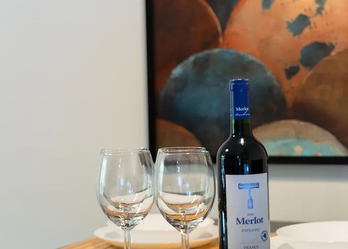 Botanica Deluxe With Balcony & Ac - Properunit * Wroclaw